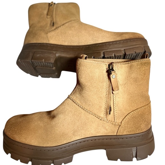 UGG Men’s Skyview Moto Gorpcore Active Pull On Leather Suede Waterproof Boots - Picture 9 of 16